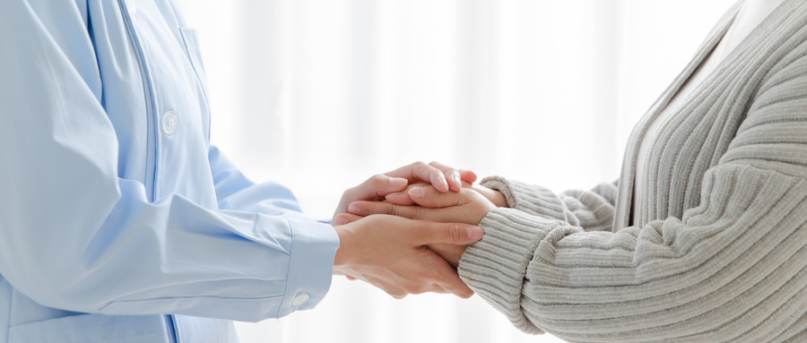 白內(nèi)障手術